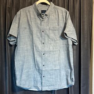 Decidedly cool Prana 100% Organic cotton Button down